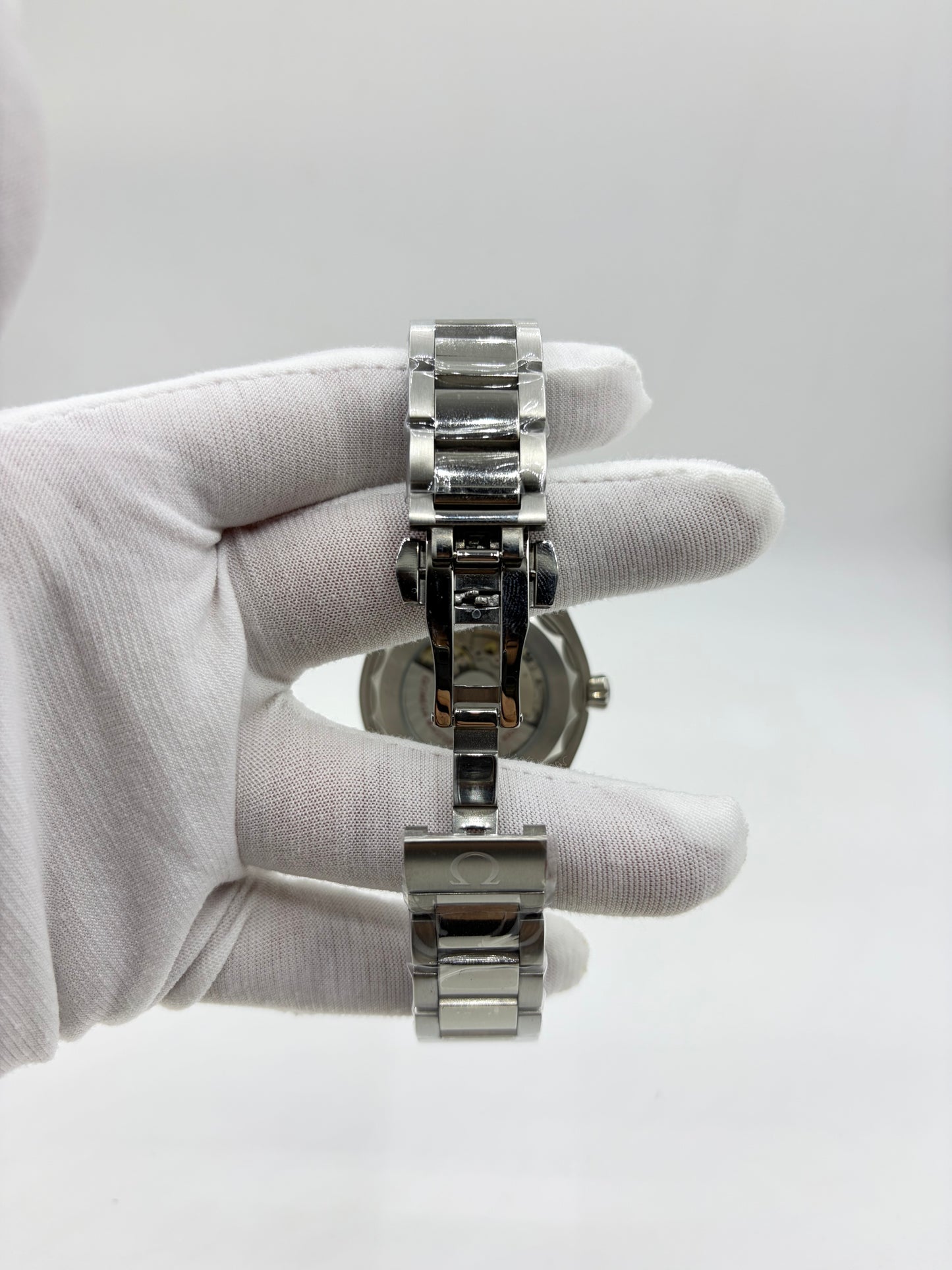 40 MM Quartz Omega Aqua Terra 150m Mid-Size 2518.50.00