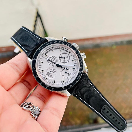 Speedmaster SS Snoopy Sapphire Crystal White Dial on Black Nylon Strap Manual Winding Chrono Movement