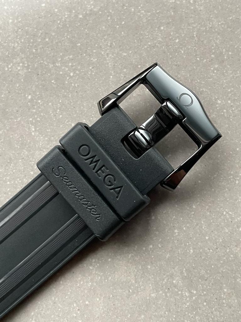 VSF Seamaster Diver Ghost 300m CER Black Dial Black Dots on Rubber Strap Asia 8806